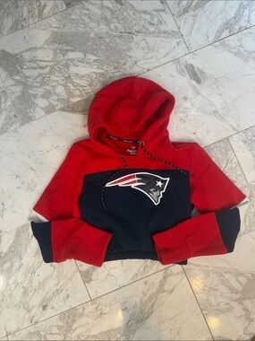 Fanatics Red and Navy New England Patriots women’s Hooded Pullover